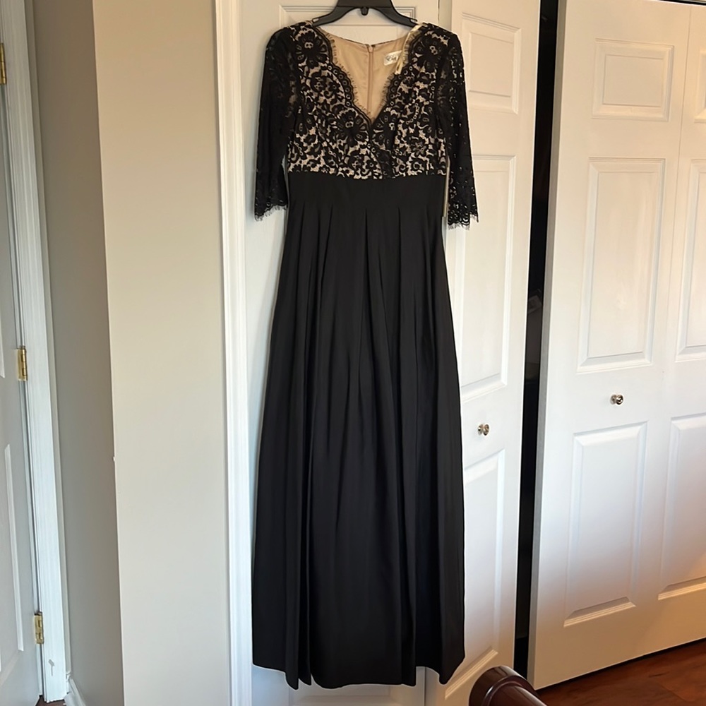 Eliza J size 4 black evening gown